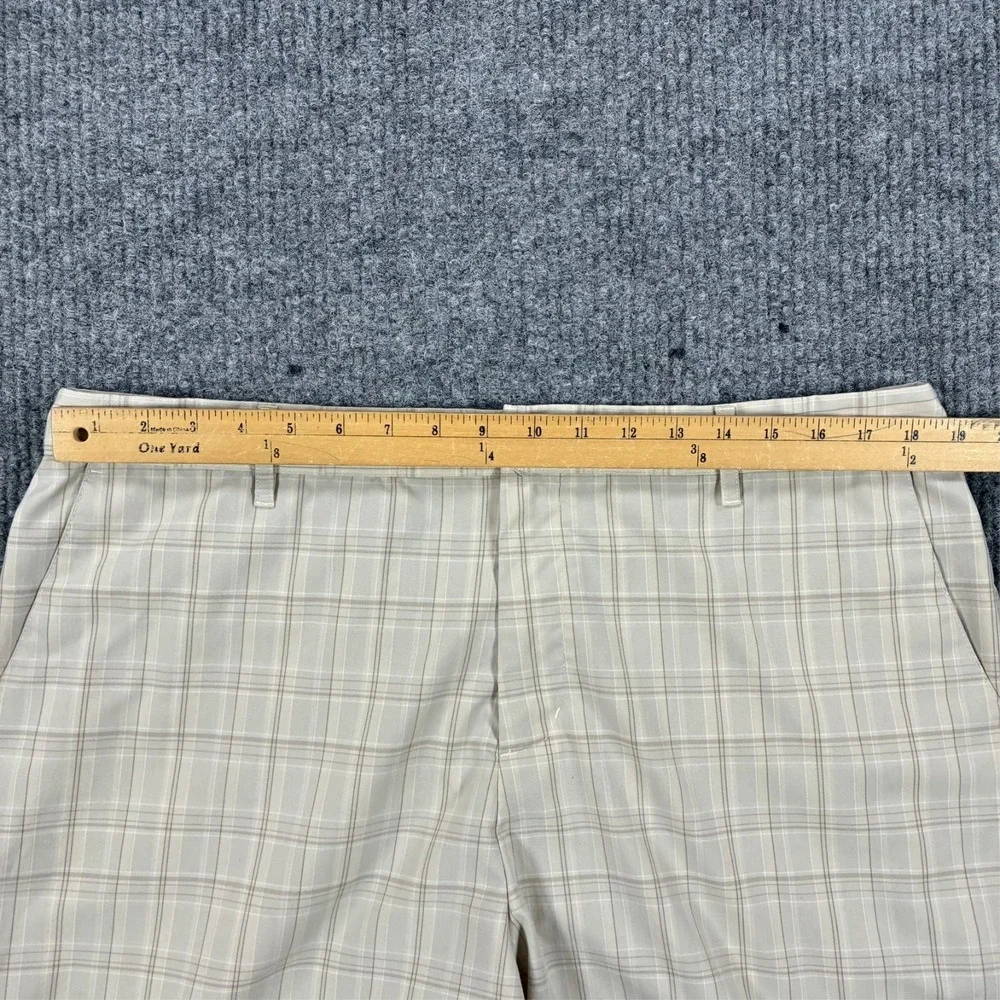 Adidas Mens Chino Shorts Size 38 Beige Plaid Flat Front High Rise Outdoor