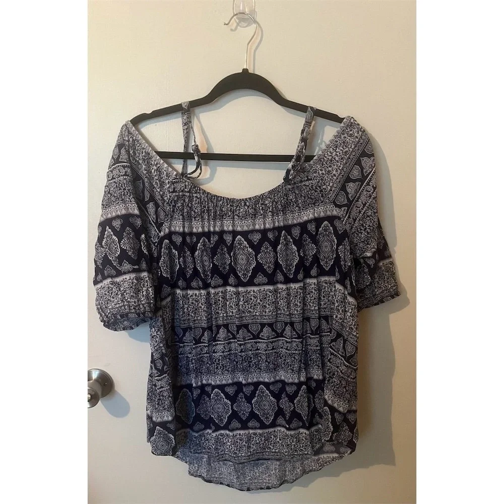 torrid features sleeve