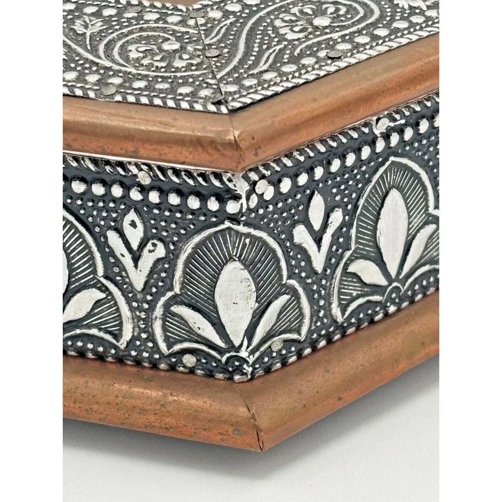 Handmade see box excellent