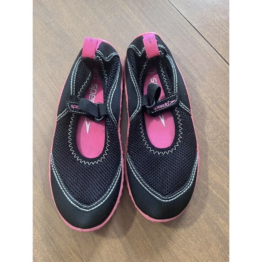 Speedo Girls Water Shoes Black Pink 11/12