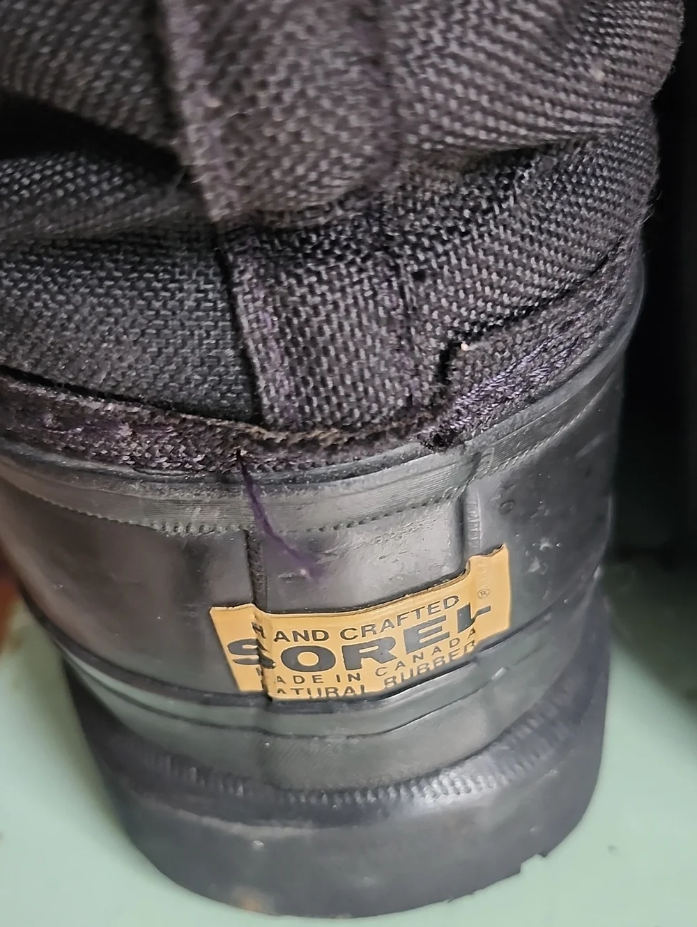 Sorel insulated snow