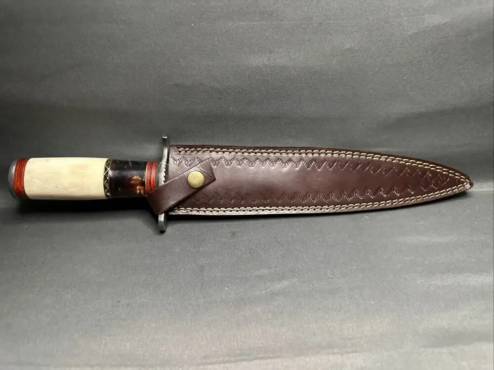 BEAUTIFUL CUSTOM DAMASCUS COLLECTIBLE DAGGER KNIFE MILITARY WORK + LEATHER SHEAT