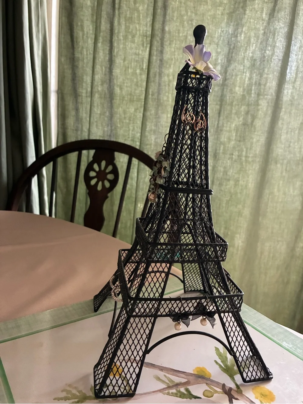 N/A decorative black