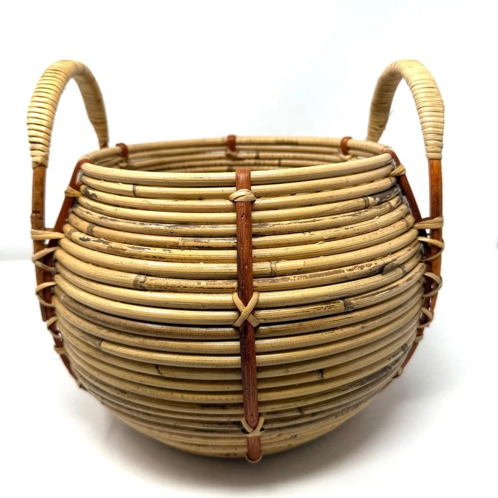 N/A handcrafted coiled