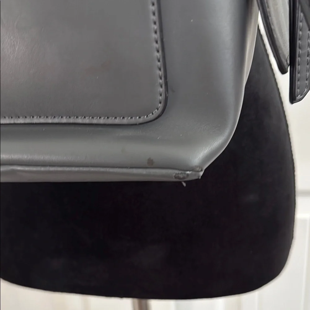 Fiorelli sleek stylish