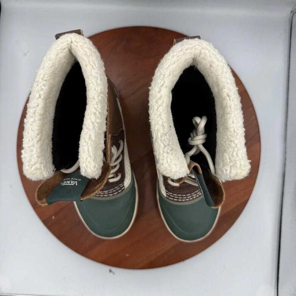 Vans Standard Snow MTE Boots Mens 7 Brown‎ Green Waterproof Winter Duck Boots