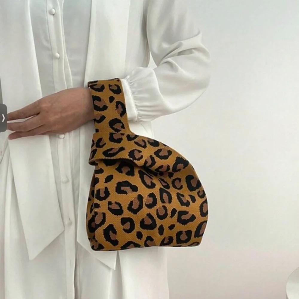 ✨NEW✨ Leopard Print mini wrist wristlet Bag clutch