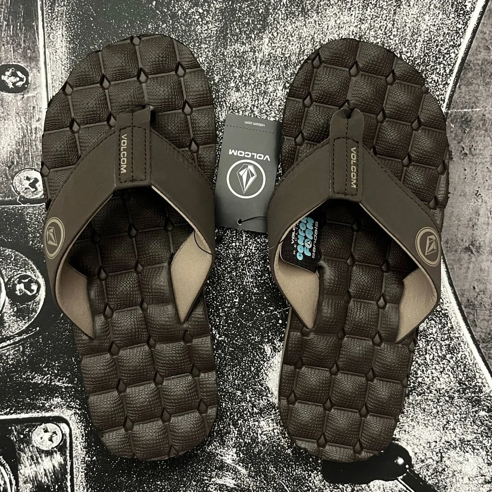 Volcom nwt recliner
