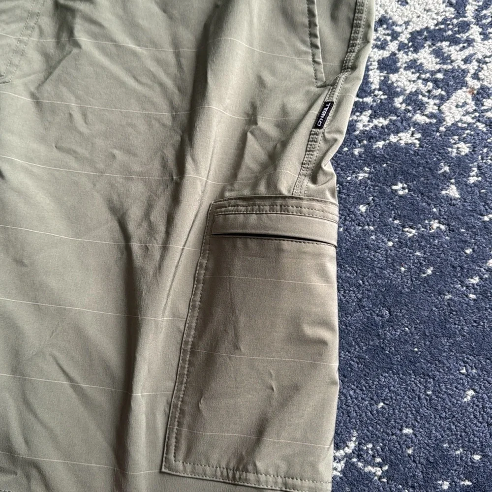 O’Neill Crossover Green Striped Mens Size 40 Shorts