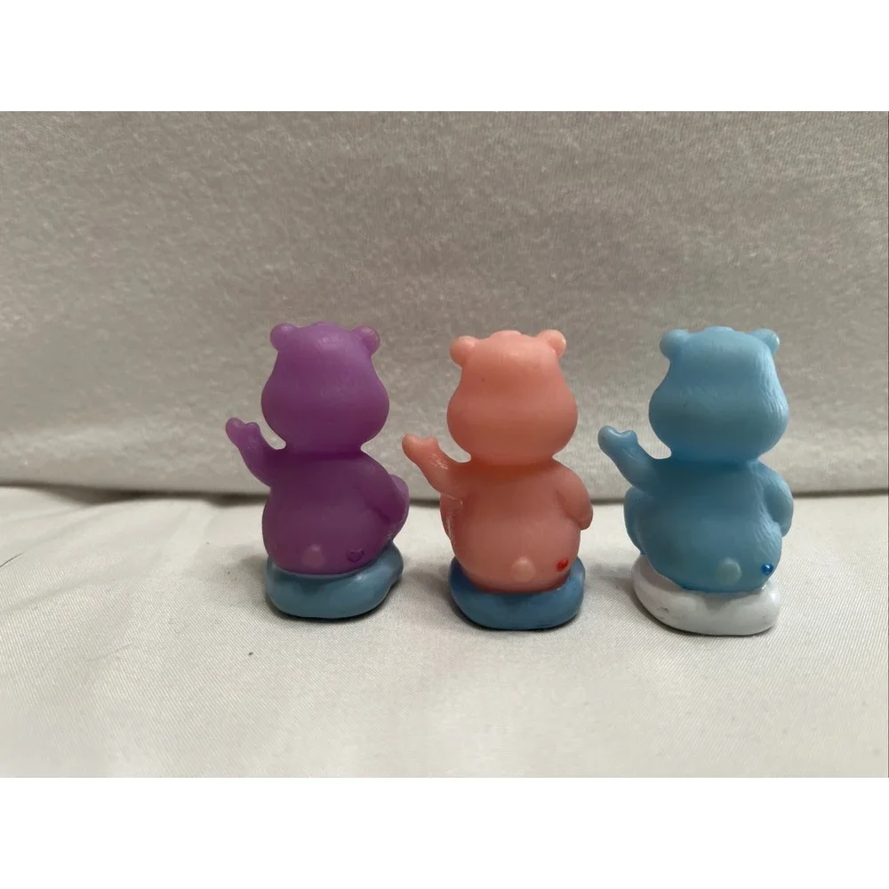 N/A lot figurines small