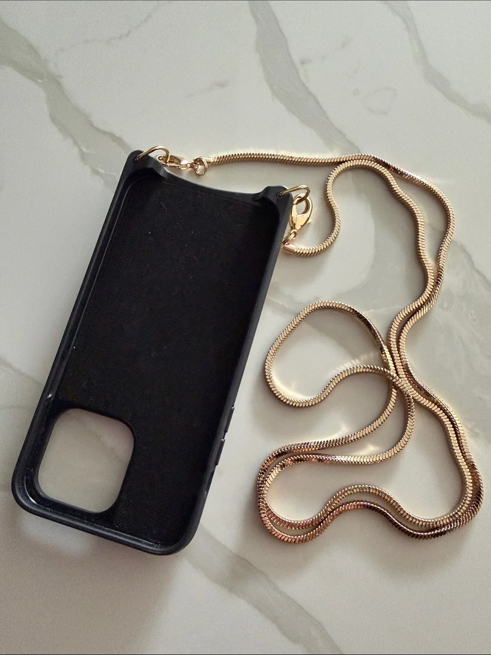 Bandolier iphone 14