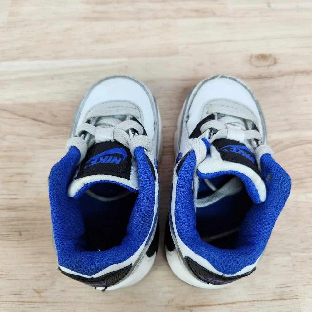 Nike pre owned