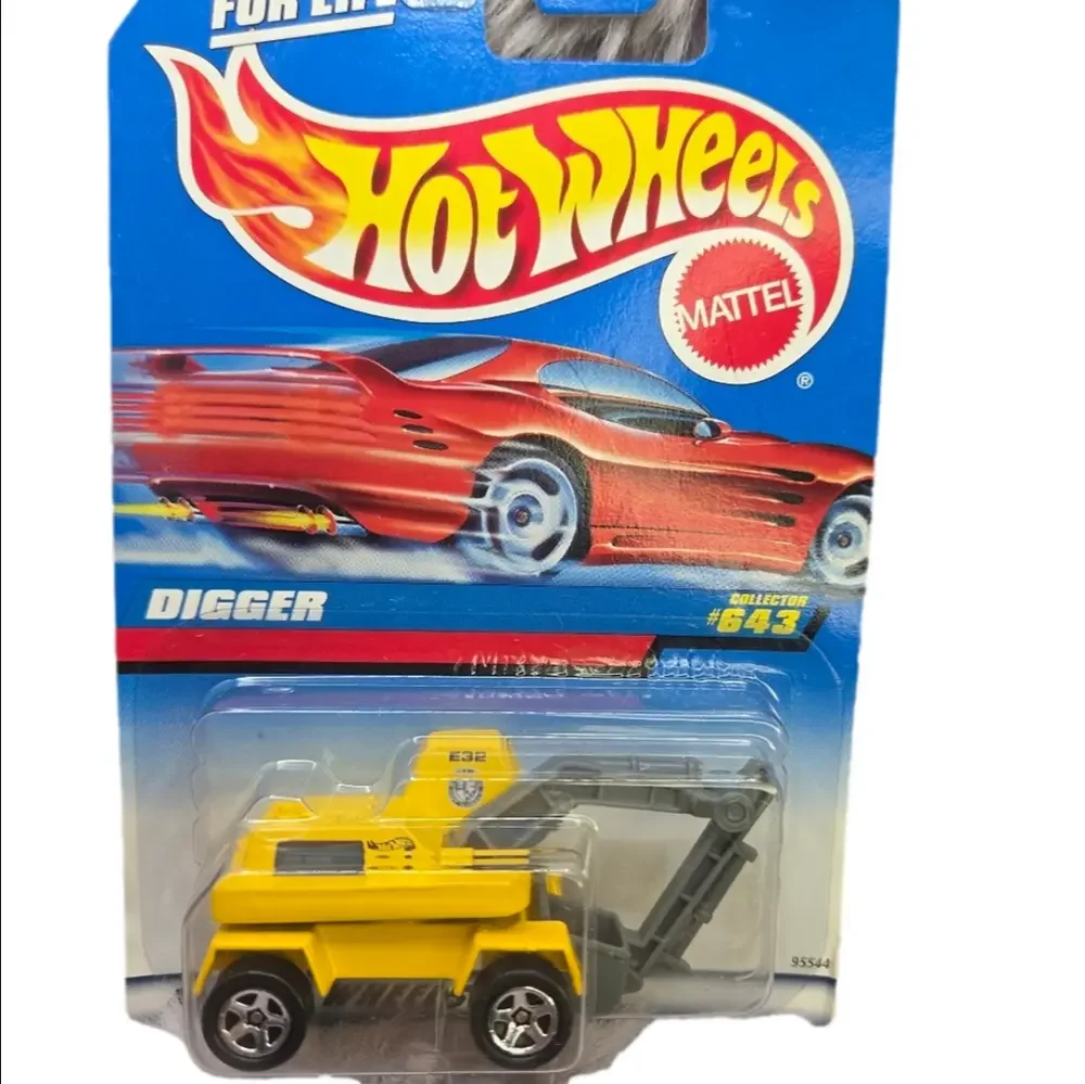 Vintage Mattel Hot Wheels Yellow Digger Toy Car Heavy Machinery Collector #643