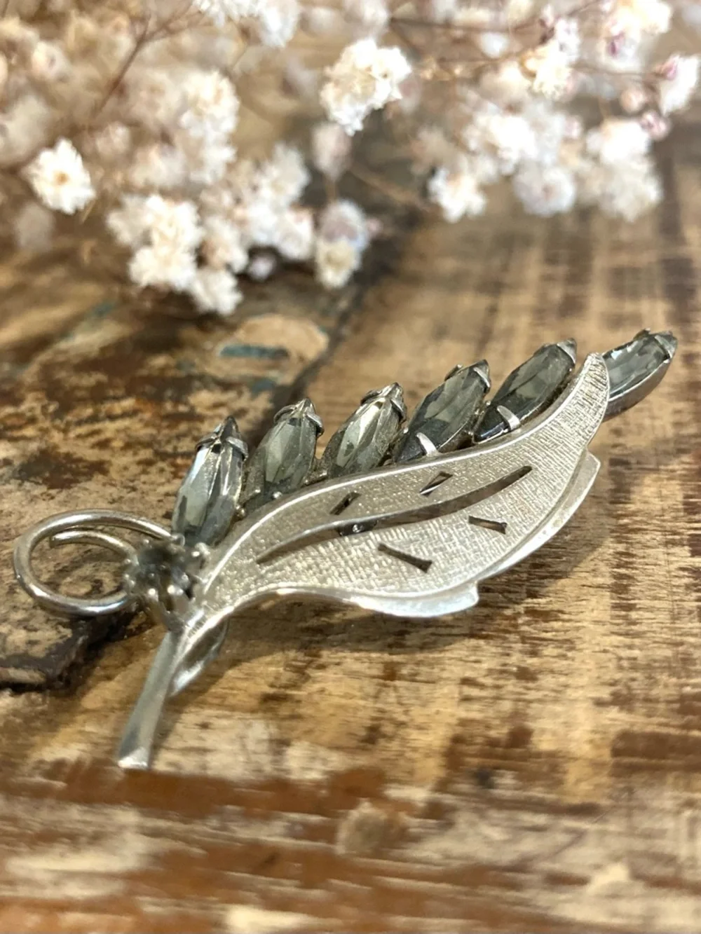 Vintage Textured Silver Tone Leaf Pin Brooch w/ Gray Marquise Rhinestones