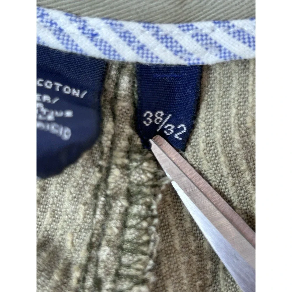 Tommy Hilfiger wardrobe fit button
