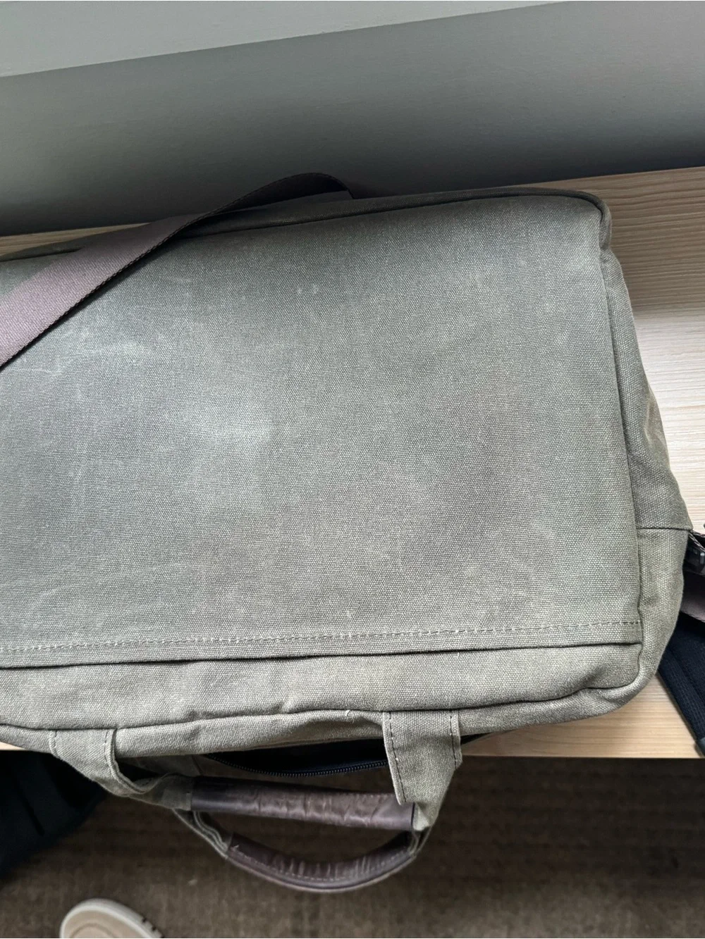 Waterfield rugged olive