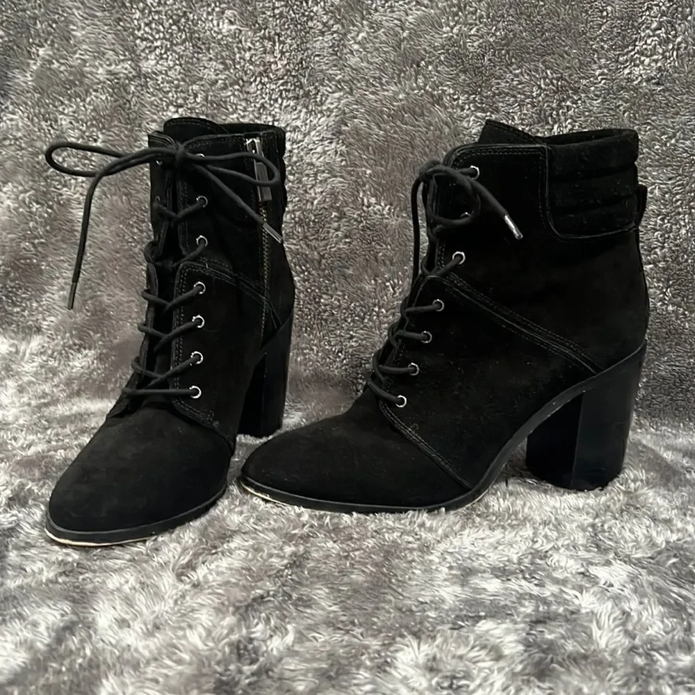 Michael Kors Black Thatcher Womens Lace-Up Suede Ankle Combat Boots Size 8M