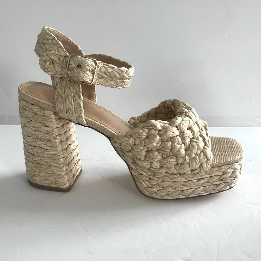 JustFab step out