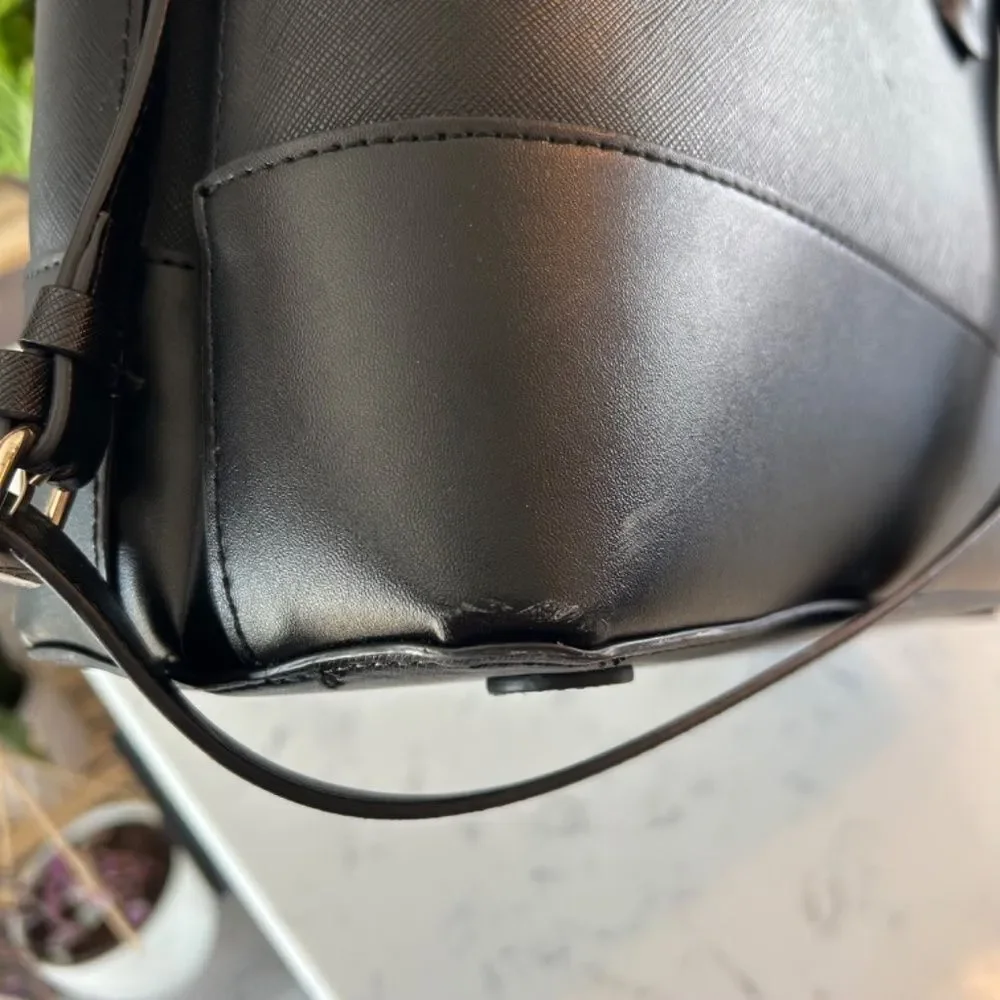 Zara zipper city