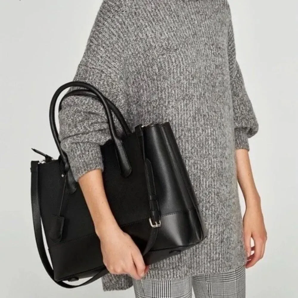 Zara zipper city