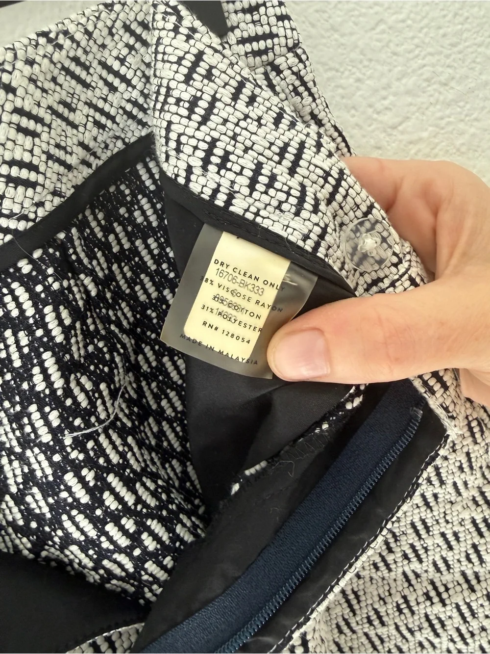 AYR fabric pockets closed