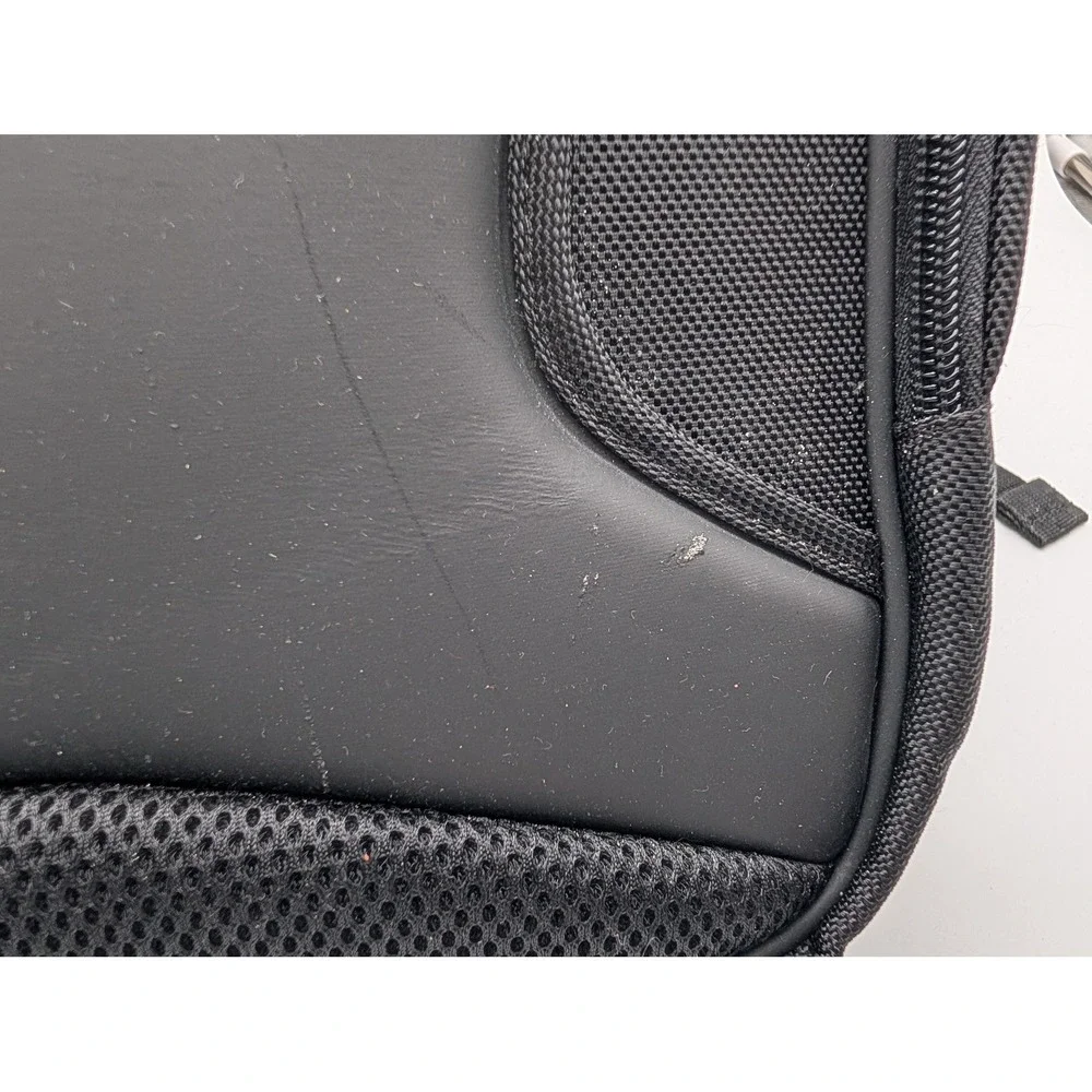 Alienware Mobile Edge ScanFast Gaming Laptop Backpack Black TSA Friendly
