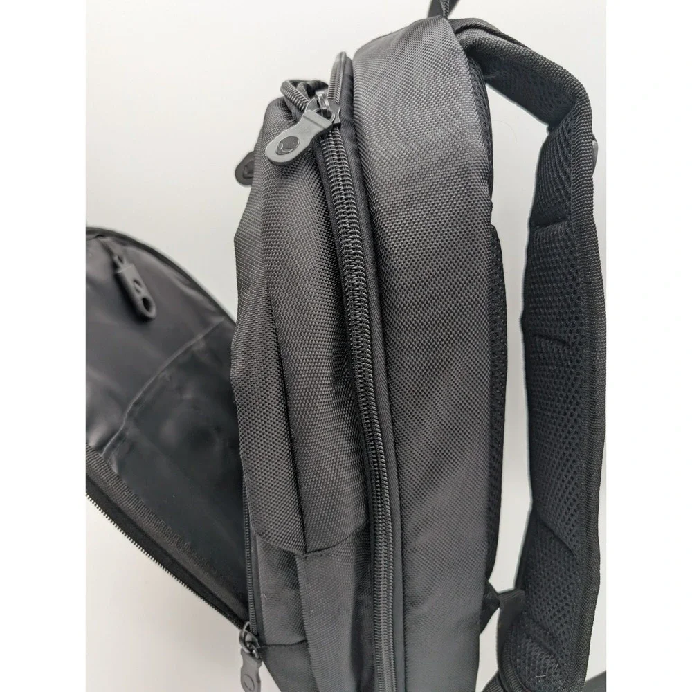 Alienware Mobile Edge ScanFast Gaming Laptop Backpack Black TSA Friendly