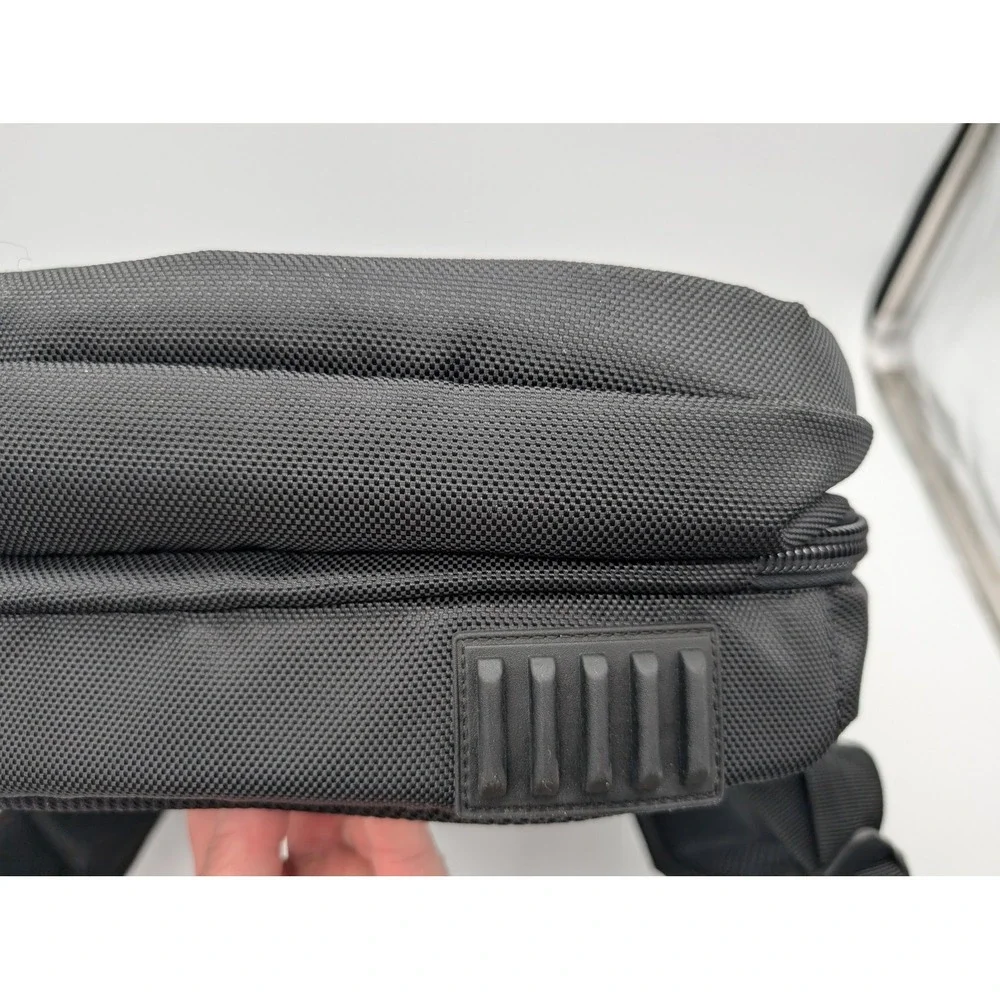 Alienware Mobile Edge ScanFast Gaming Laptop Backpack Black TSA Friendly
