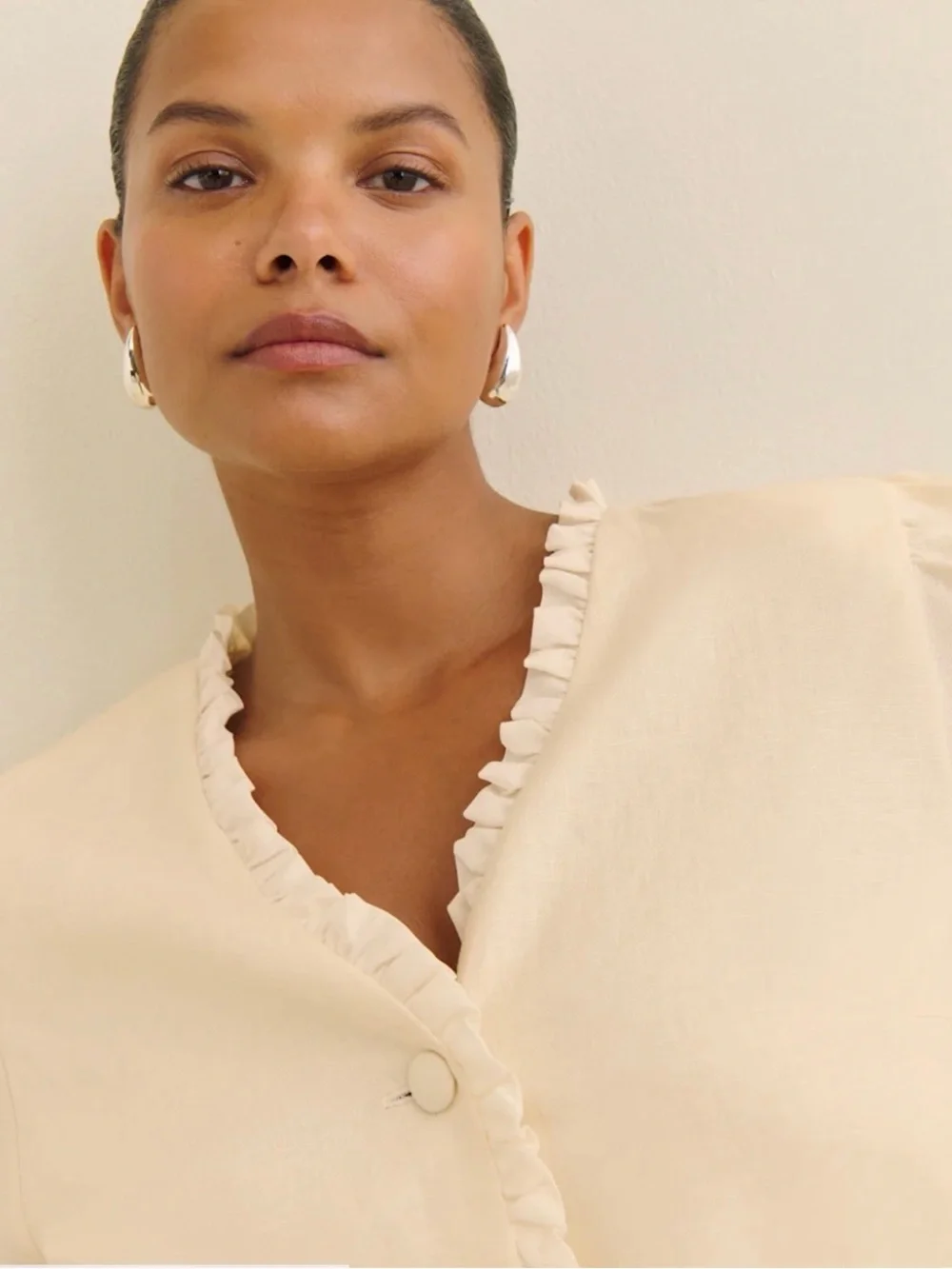 Reformation Bess Linen Top ES Cream Ruffle-Trim Short Sleeve Blouse