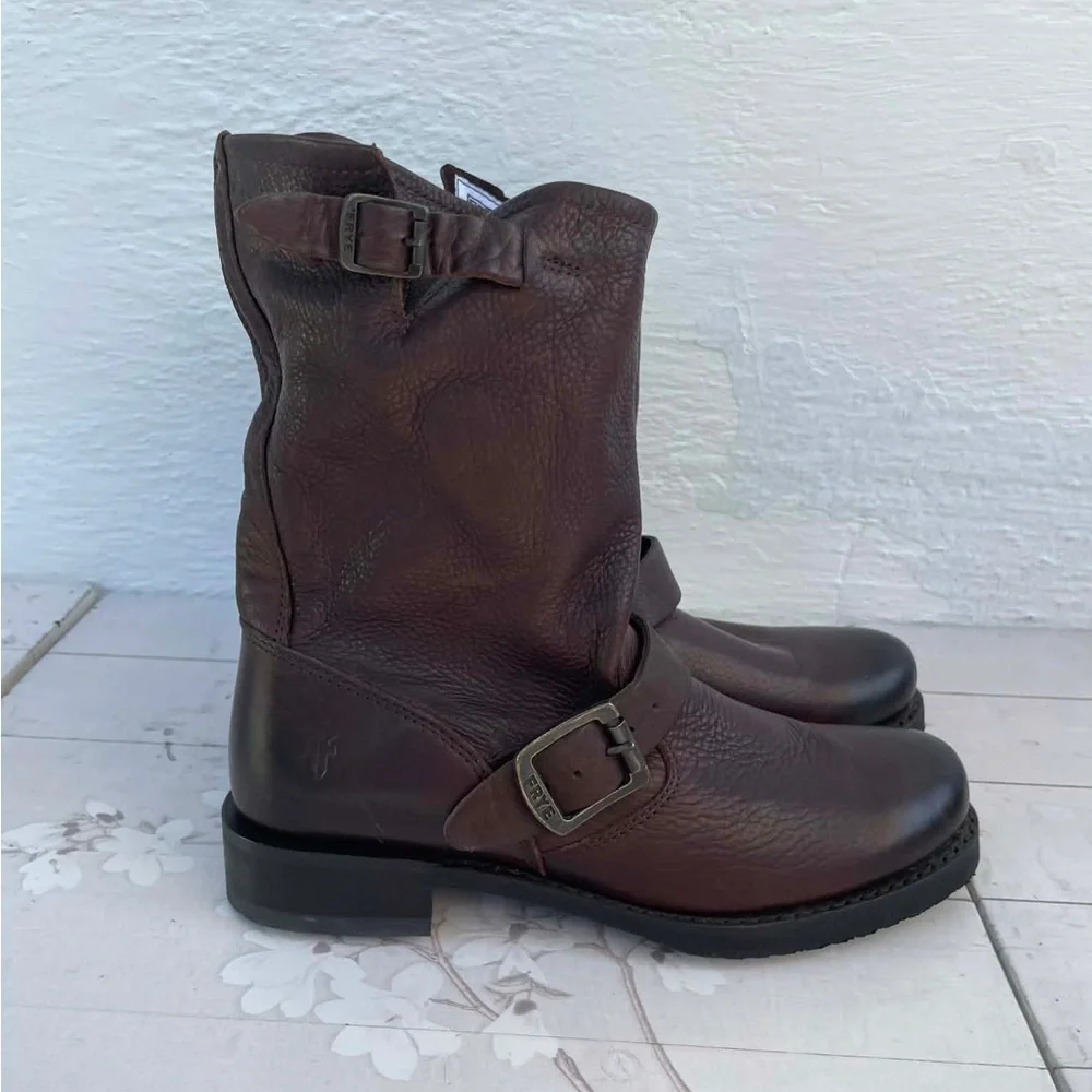 Frye classic harness