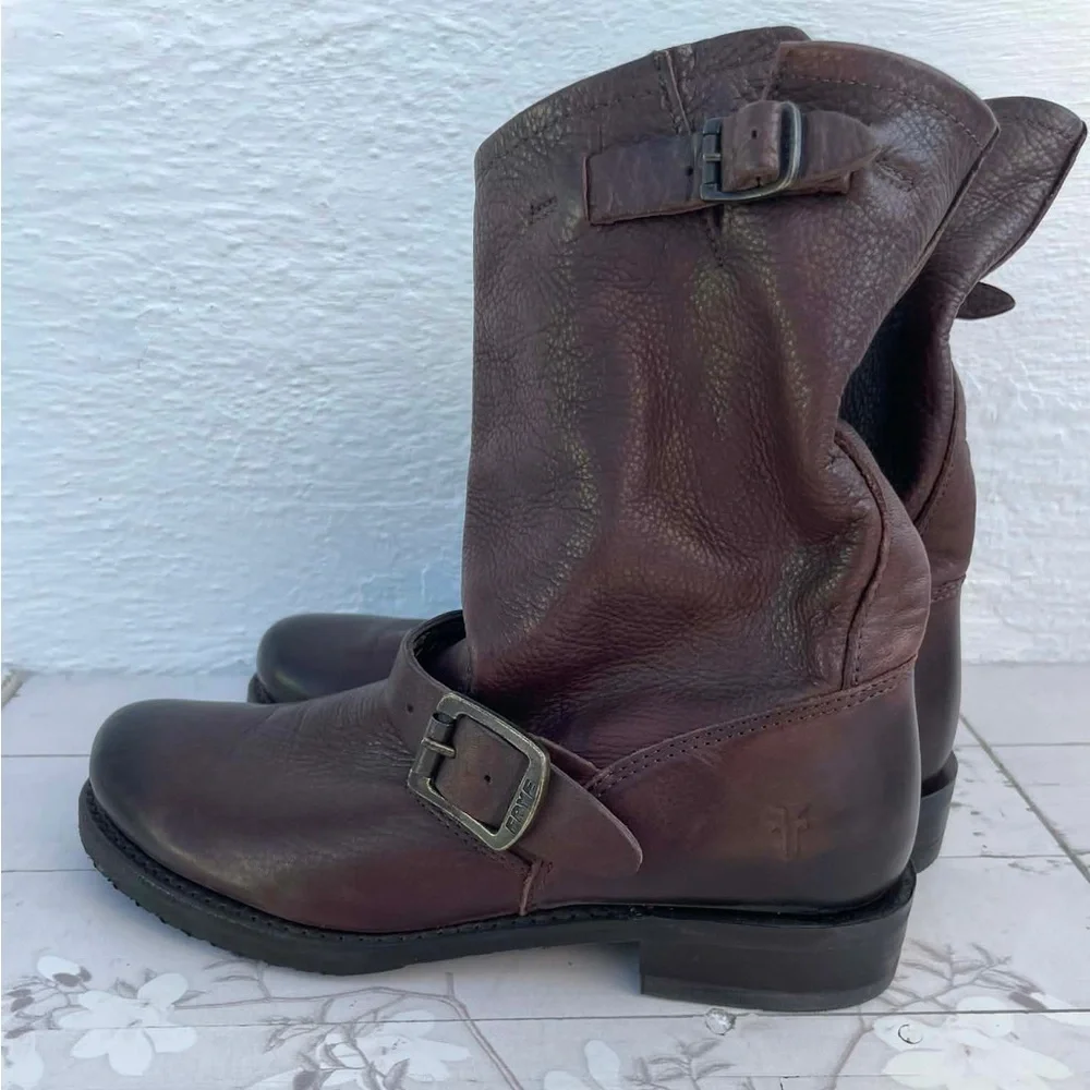 Frye classic harness