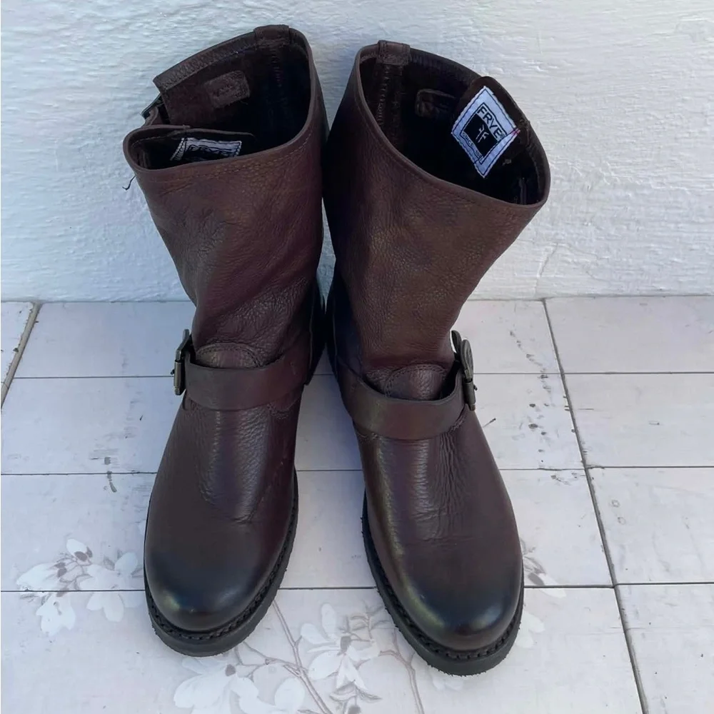 Frye classic harness