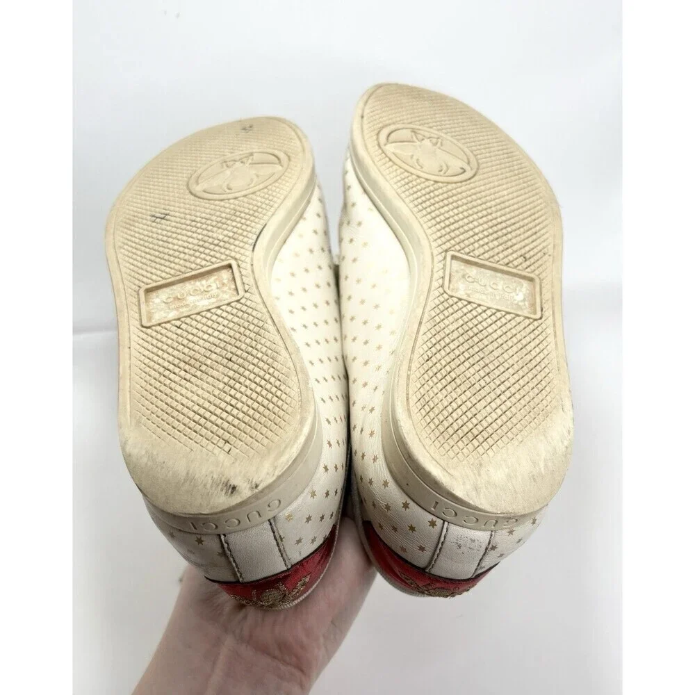 Gucci red stylish gold