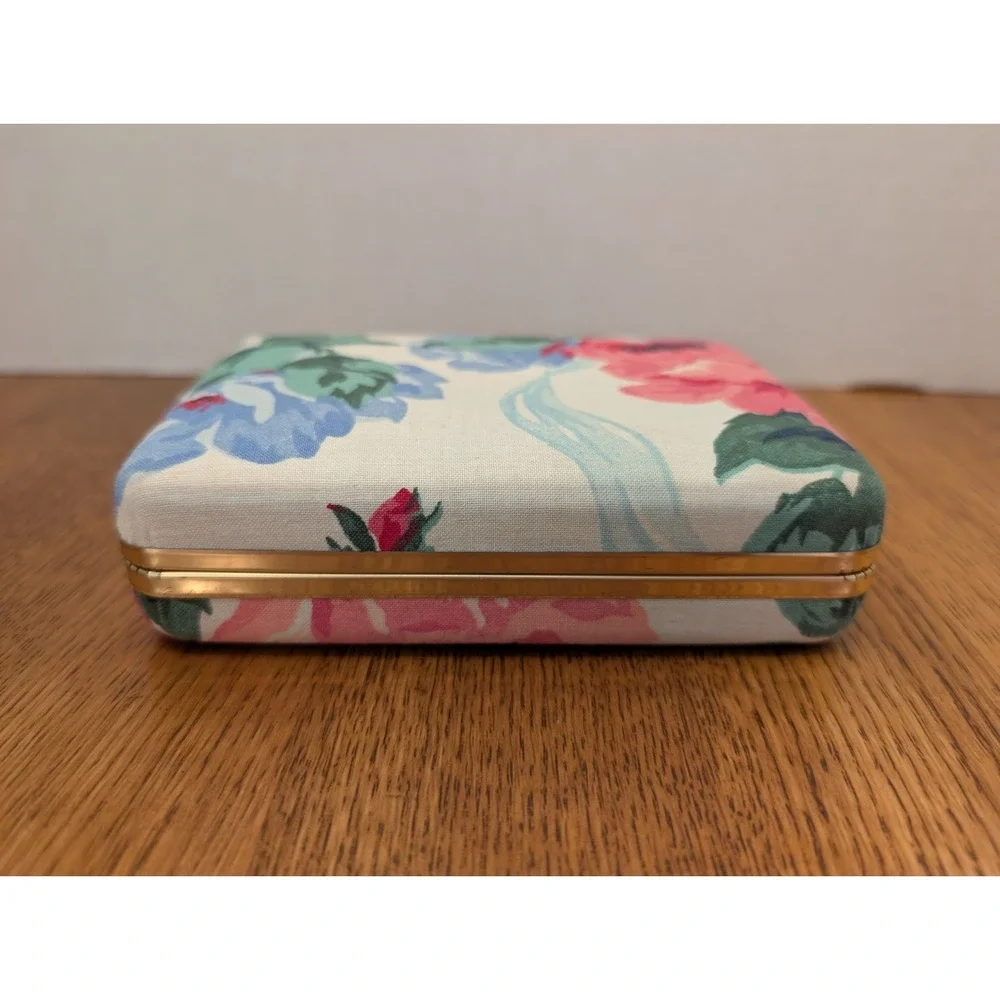 The Unbranded Brand pretty floral