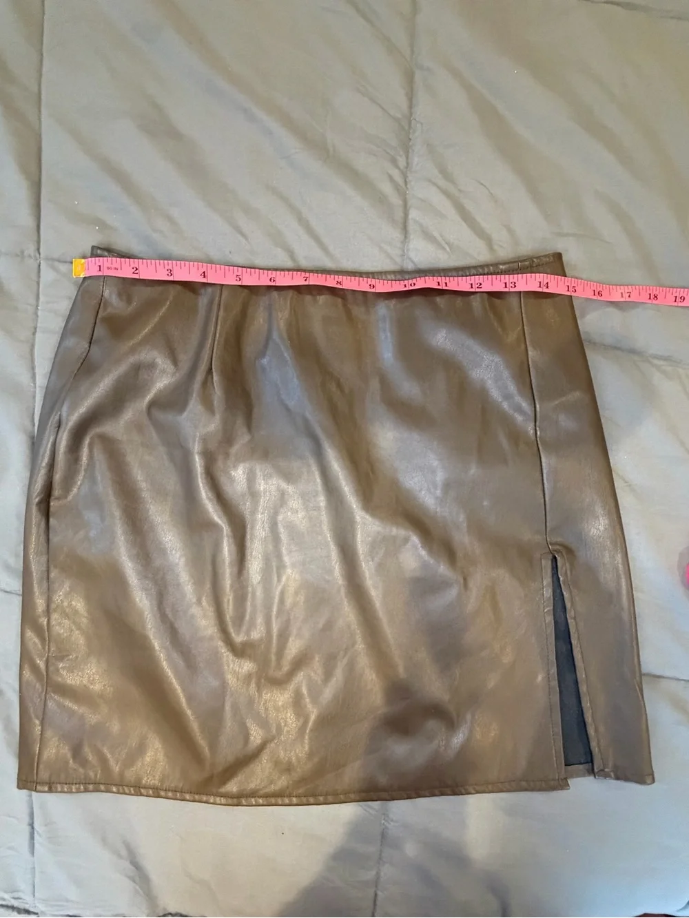 Motel Brown Faux Leather Mini Skirt Side Slit Size Large Y2K