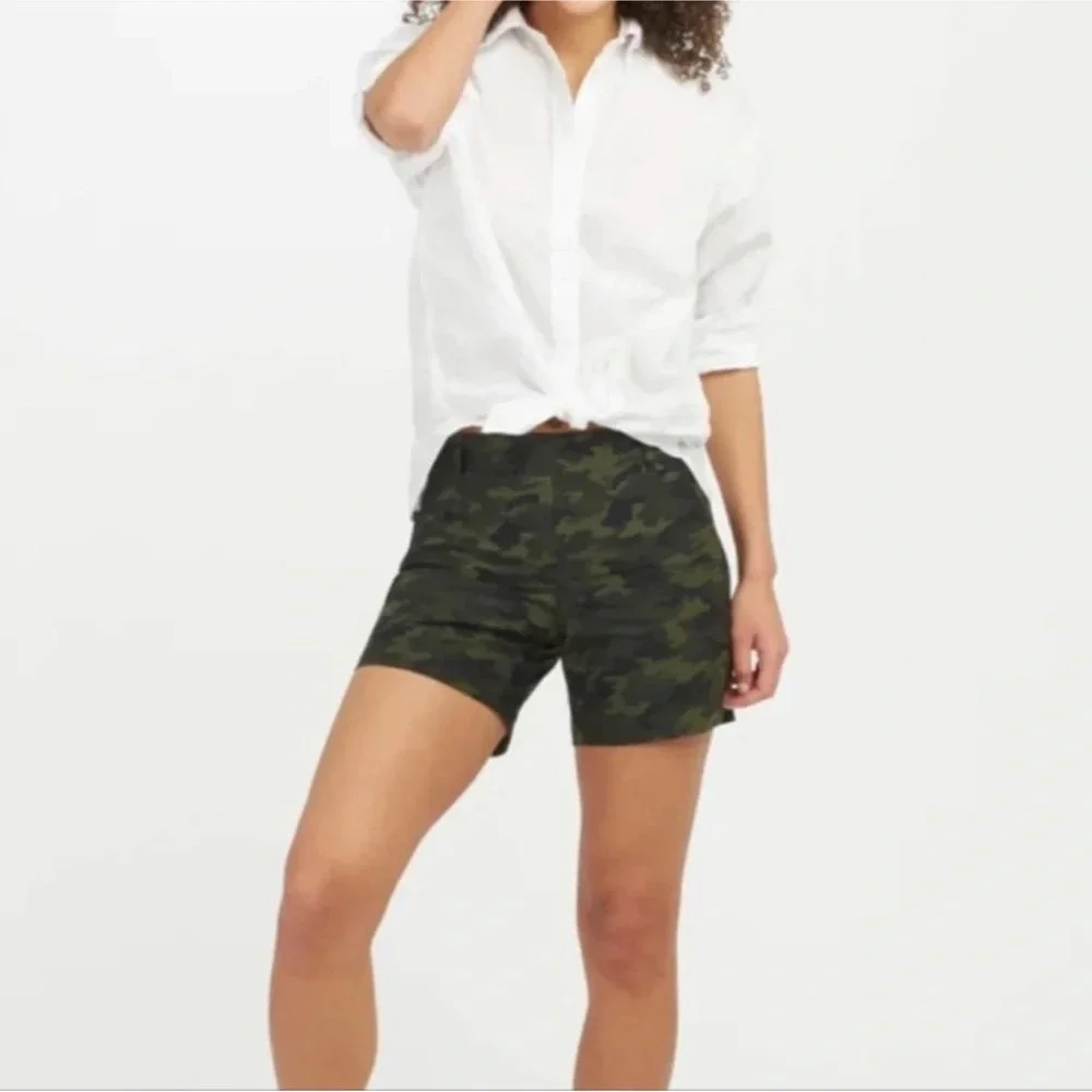 SPANX Sunshine Short 6