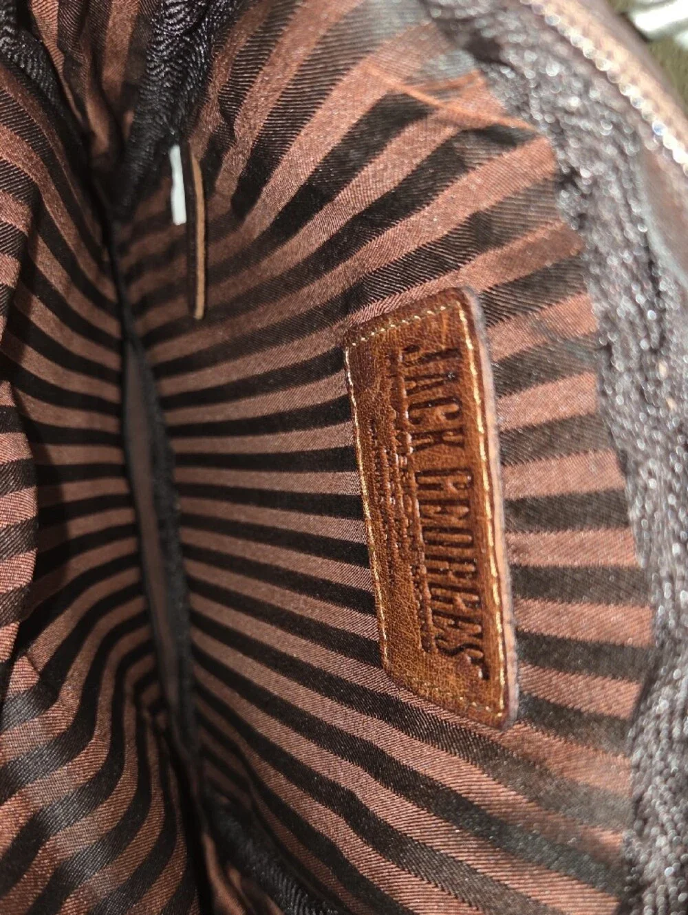 Jack Georges shoulder zipper