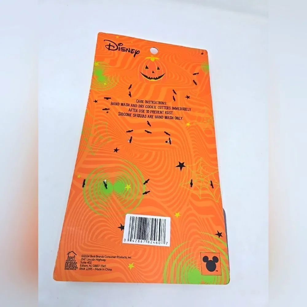 New! Disney Mickey & Minnie Halloween 4 Pc Spatula & Cookie Cutter Set