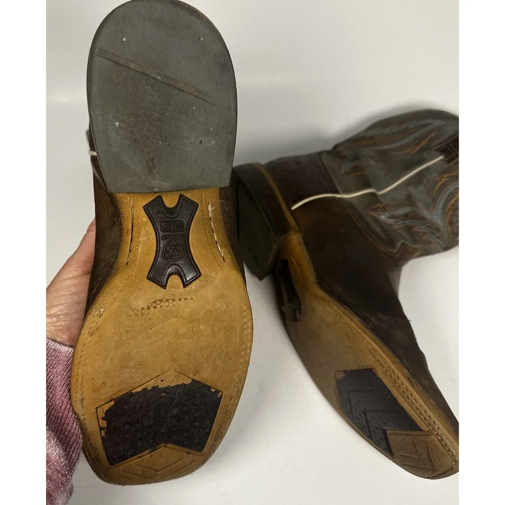 Ariat arena rebound