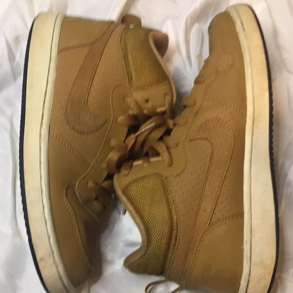 Nike size 5y