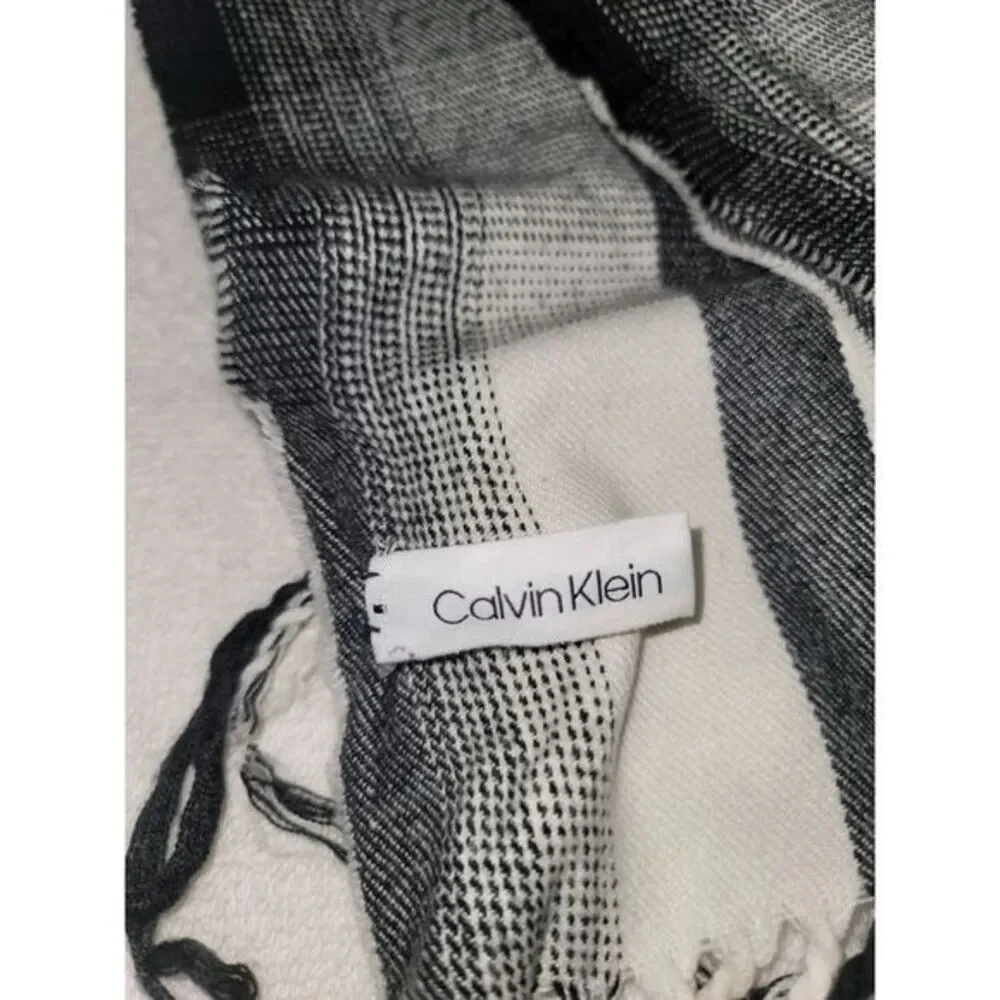 Calvin Klein excellent calvin