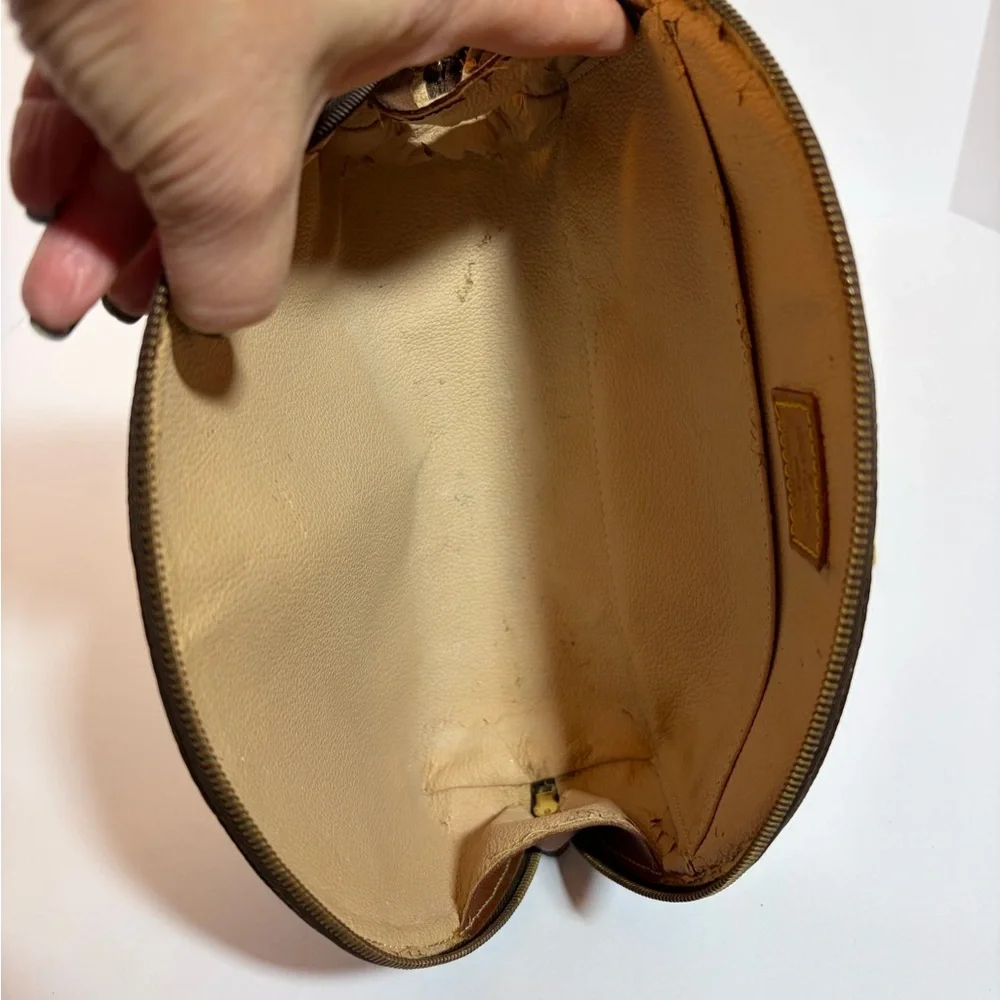 Louis Vuitton chic louis