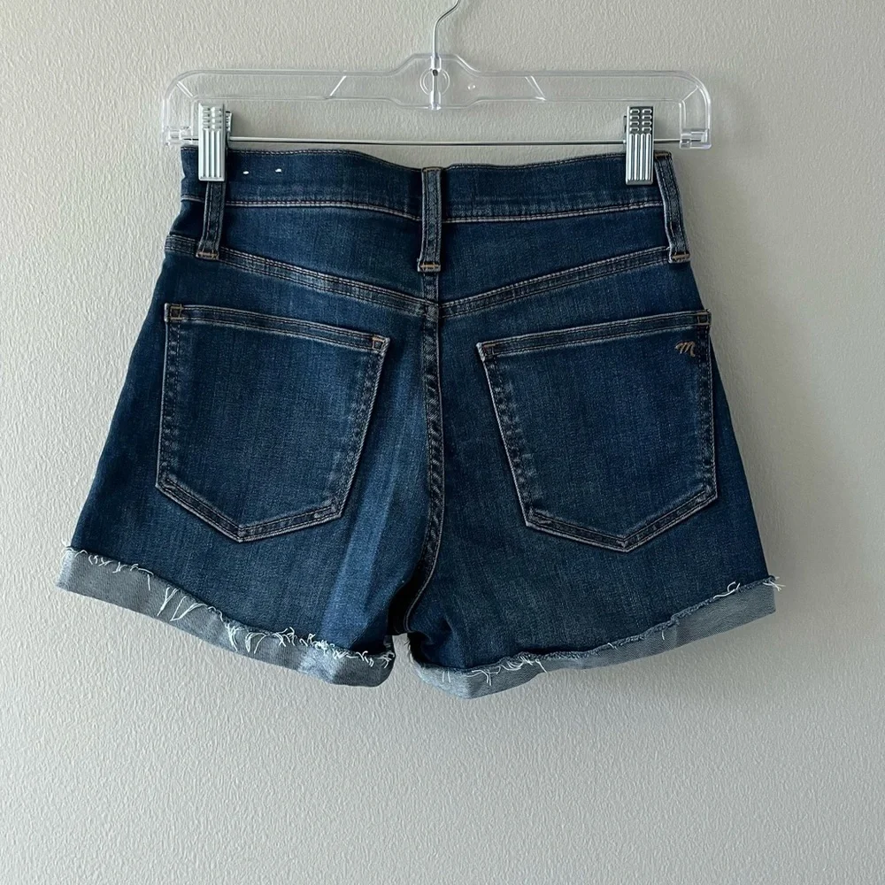 Madewell 5” cuffed shorts