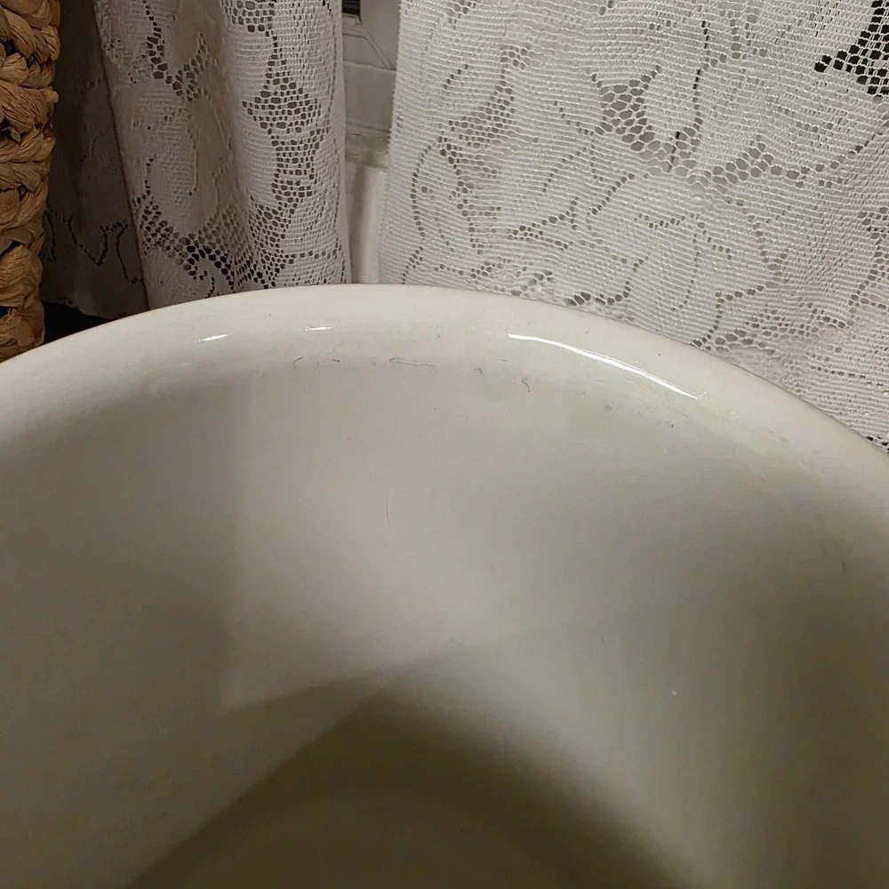 Hall China *the see age