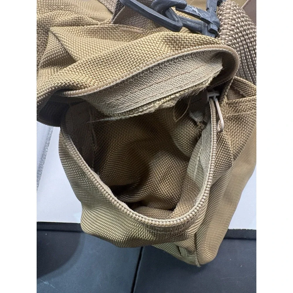 Eddie Bauer it compartment your