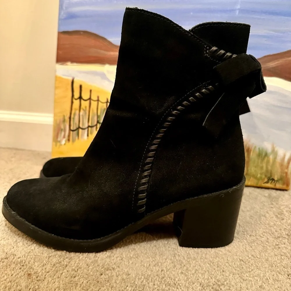 UGG Fraise Whipstitch Suede Boot