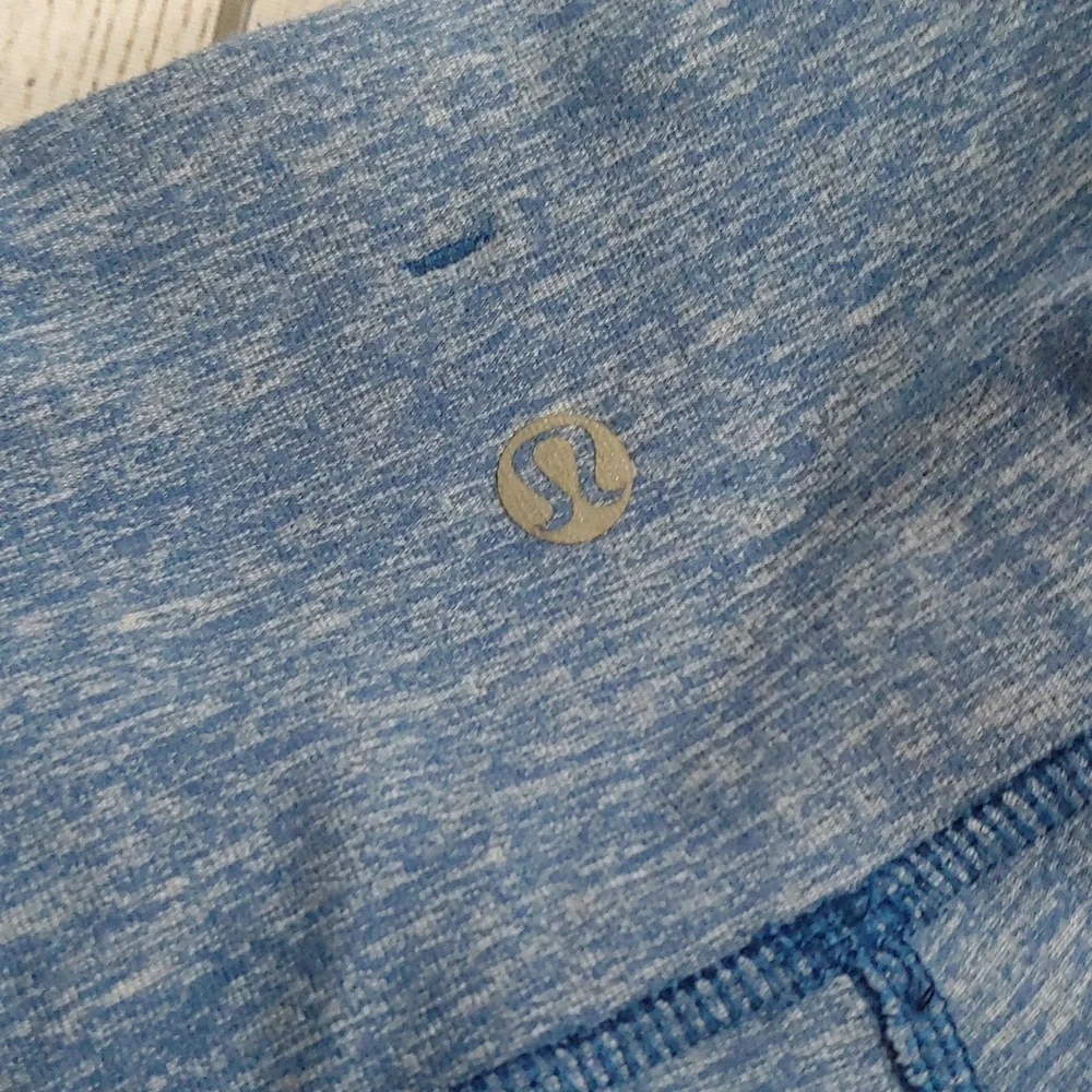 Lululemon Blue Leggings with Ruffle Detail Size 8