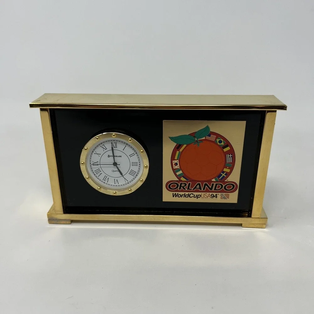 Vintage‎ Benchmark Orlando World Cup 1994 Desk Clock (needs battery)