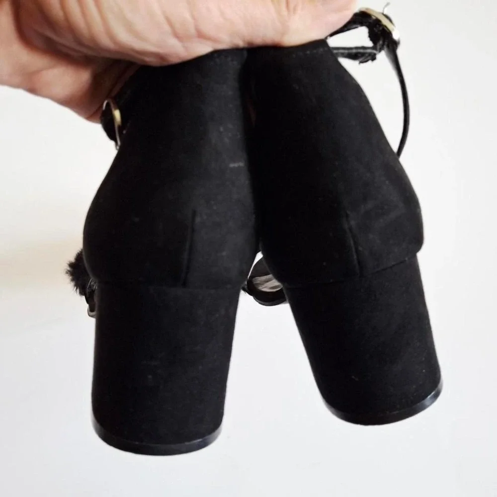 Unisa black faux