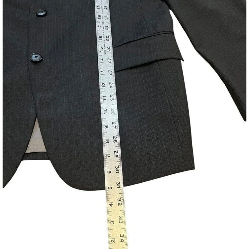 Hugo BOSS Rossellini Cinema Pinstripe Three Button Wool Sport Coat Mens Size 38R